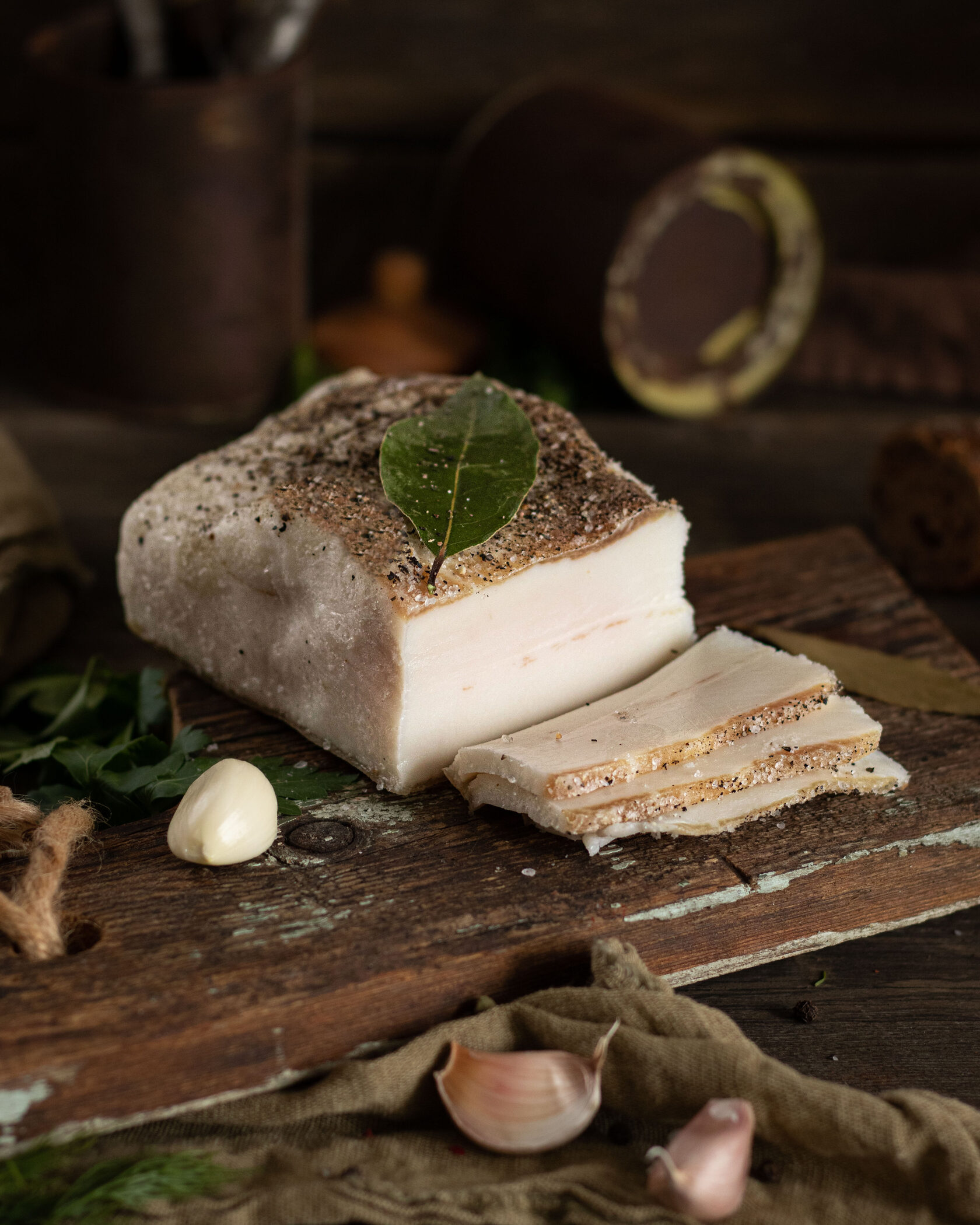 Шпик соленый